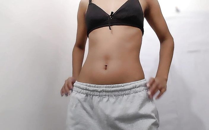 18+ School Girl Solo Masturbating in Her School Hostel