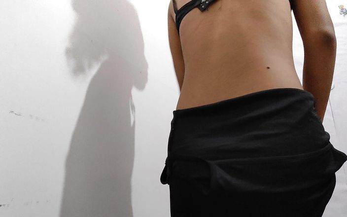 18 Year Old Pretty Indian Girl Showing Her Naked Body