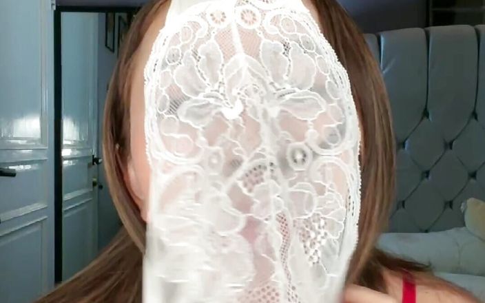 A Beautiful Girl Goes Live and Wants to Prank with an Ojol