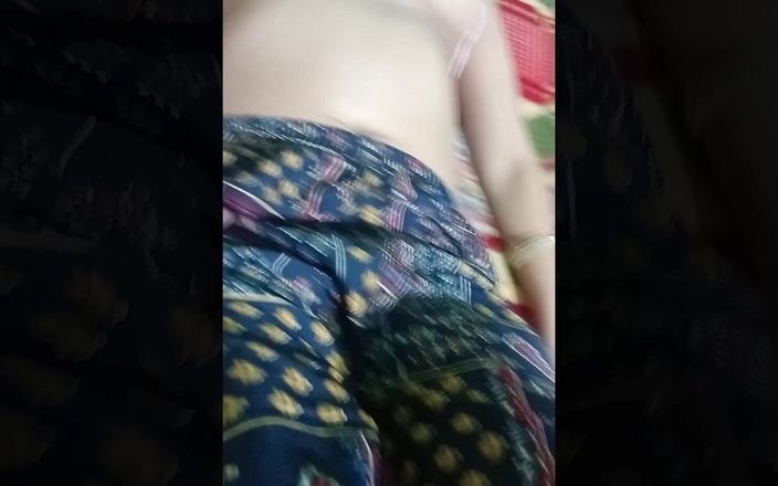 A Beautiful Indian Desi Bhabhi Is Showing Her Boobs and Fucked