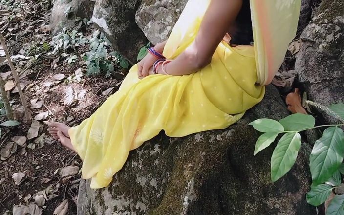 A Girl Talking Dirty Words for Fucking with Her Stranger in Jungle, a Desi Aunty Dirty Talking About Sex in Jungle with Her Love