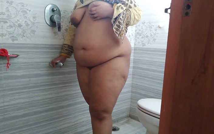 A Widowed Saudi Woman Was Roughly Fucked by a Neighbor After Seeing Her Having Sex with a Water Pipe in the Bathroom