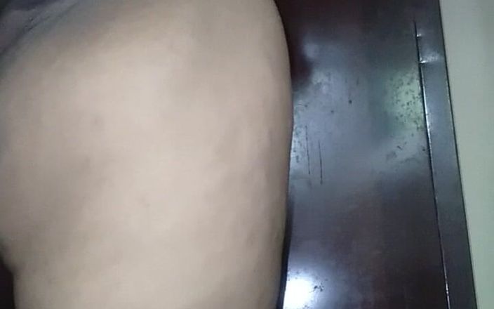 Asian Fingering Tharushi Brown Girl