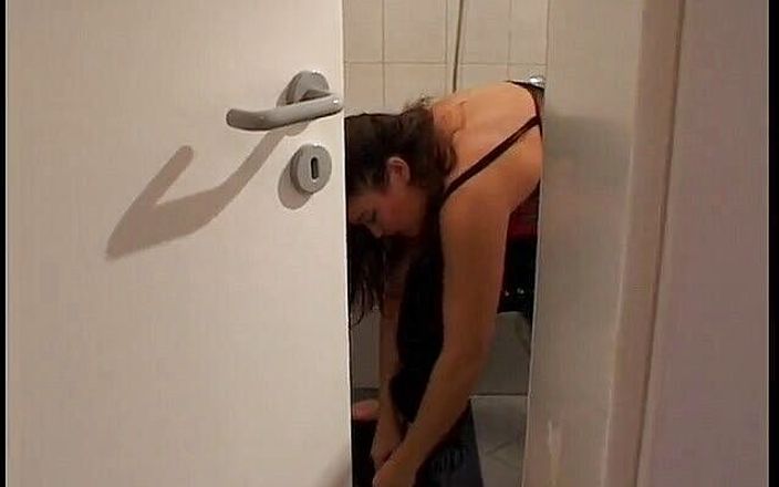 Asian slut with big ass gets fucked till cumshot