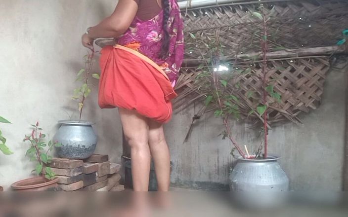 Aunty Porn Video with Attractive Dress Doggy Style