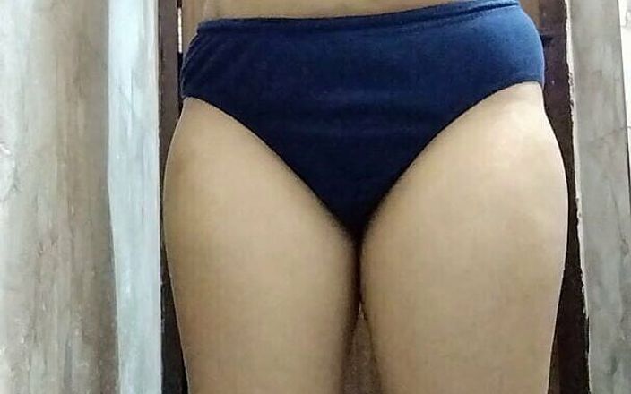 Bangladeshi Teen Fingering Herself