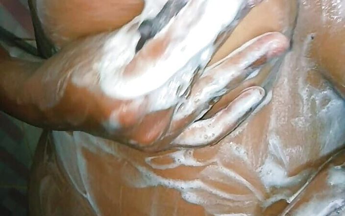 Bathroom Shower Masterbating Pussy Fingering Indian Local Videos