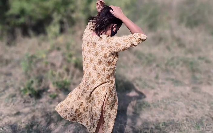 Beautiful GF Fucked by Boyfriend Outdoor Jungle Indian