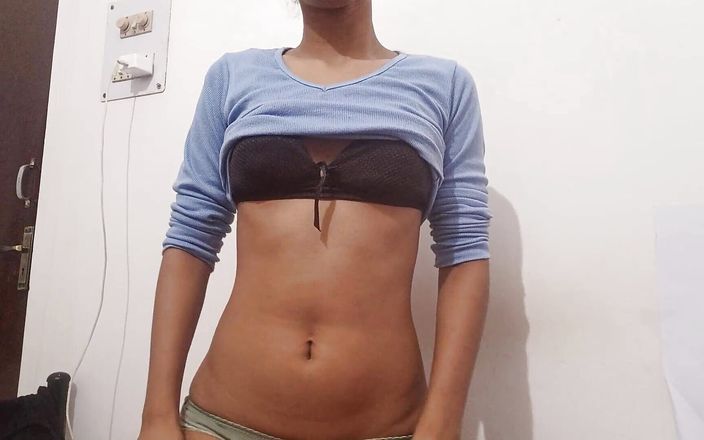 Beautiful Girl Masturbating