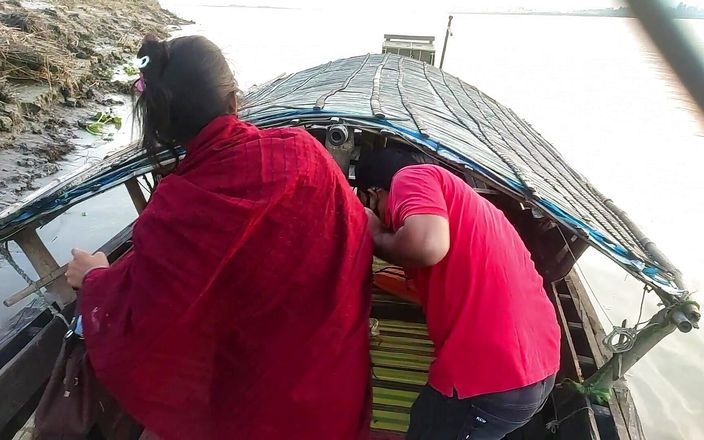 Bengali Girl in Red Saree Outdoor Video