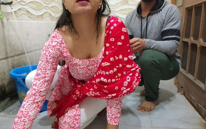 Bhabhi Fucked While Washing Clothes in the Bathroom Risky Outdoor