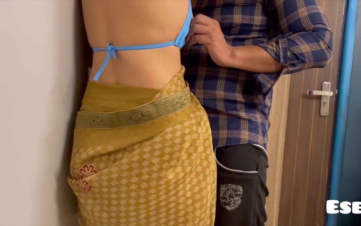 Bhabhi Fucked With the Salesman