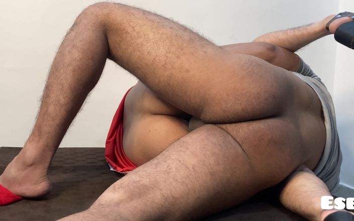 Bhabhi Getting Ready for Christmas Fuck