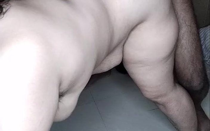 Bhabhi wants to get fucked in standing position