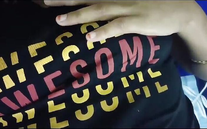 Big Boobs Pressing Desi Girl Video