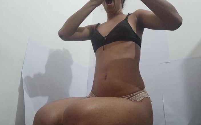 Big Booty Indian Cute Girl Perfect Pussy Fingering Orgasam Creamy Wet Pussy!