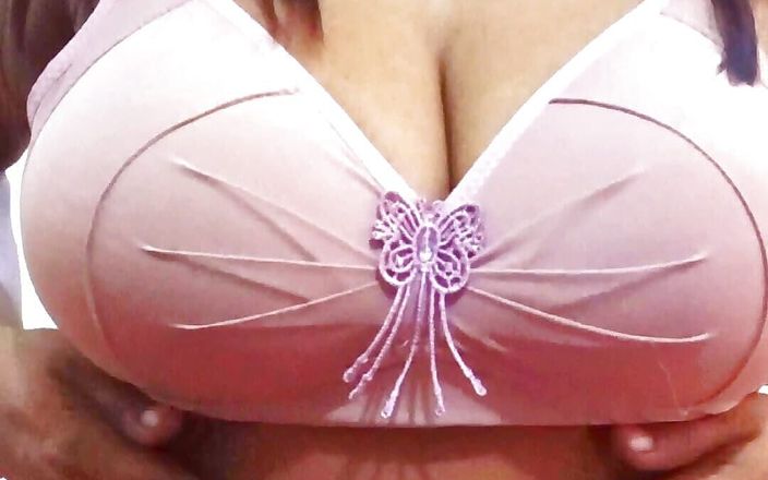 Big Pussy BBW Aunty Oil Massage Big Boobs