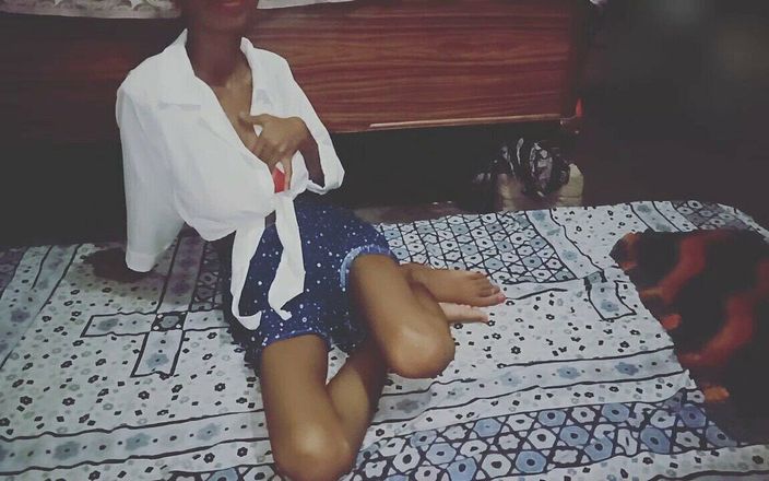 Boyfriend Se Chudne Me Alag Hi Maza Ata Hai Wo Lund Chusata Hai or Meri Sexy Chut Ko Chat Chat Ke Muje Pura Garam Kar De