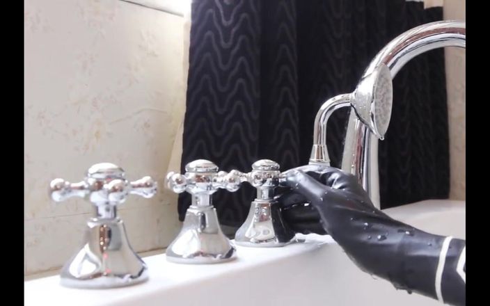 Breathing Control in the Bathtub