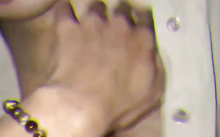 Cheating Boyfriend Fucking Babe with Round Tits