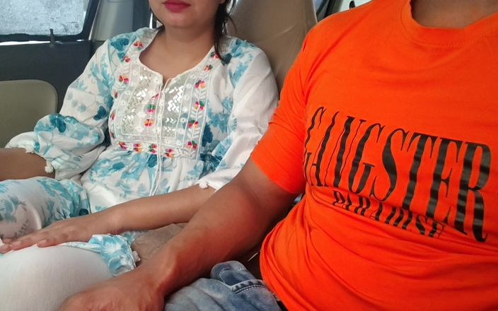 Cute Desi Indian Beautiful Saara Bhabhi in Car Outdoor