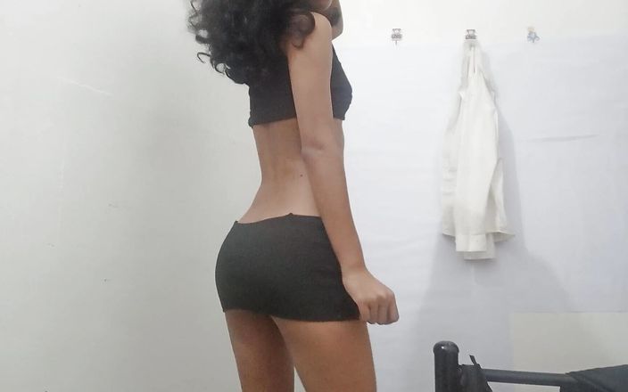 Cute Teen Girl Pussy Fingering Sri Lankan