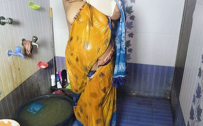 Desi Anuty Ki Sexy Shower Time