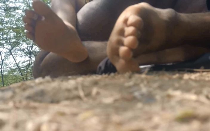 Desi Aunty Jungle Sex