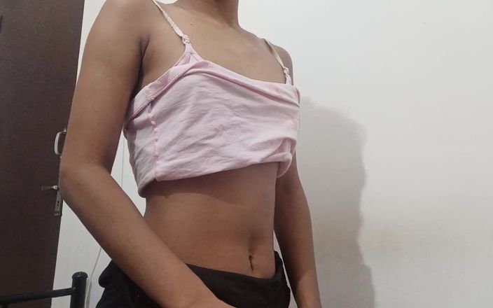 Desi Bhabhi Enjoys Showing Her Fully Nude Body Telegram Id