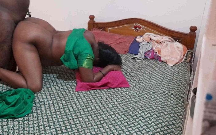 Desi bhabhi fucked  doggy style by boyfriend