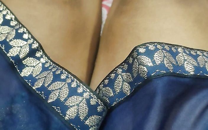 Desi Bhabhi Handjob
