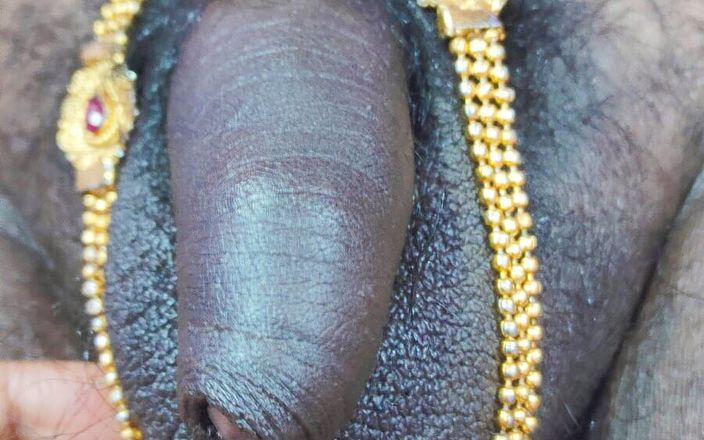 Desi Bhabhi Made Her Boyfriend Dick Beautiful with Jewellery