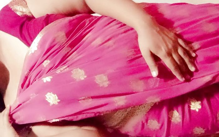 Desi Bhabhi Plays at Home - Who Will Leave Her?