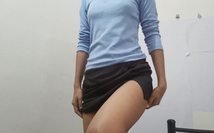 Desi Cow Women Ass Spread to Poke Inside