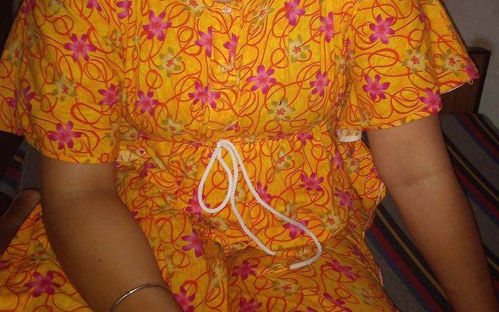 Desi Indian Cute Girlfriend First Time Sex at Hotel