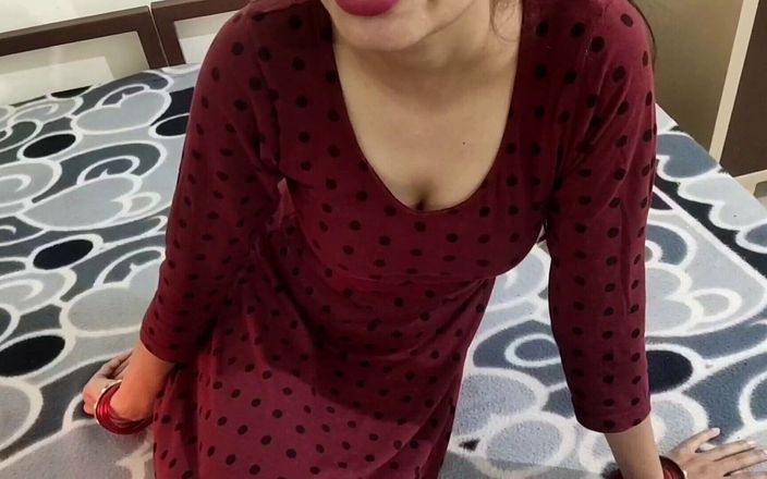 Desi Indian Stepmom Teaches Stepson How to Satisfy His GF in Hindi Dirty Talk Saarabhabhi6
