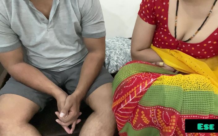 Desi Mehandi Artist Makes Secret Mehandi on Bhabhi Ass
