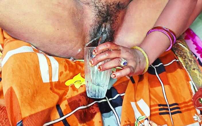 Desi Village Bhabhi Drink Piss