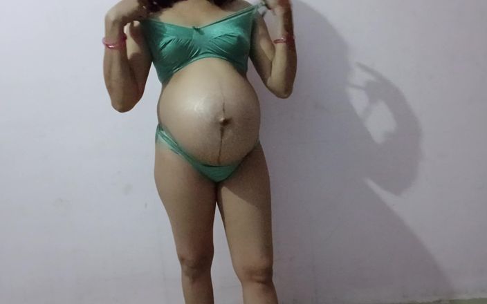 Desi Village Girl Fucked Her Blonde Pussy
