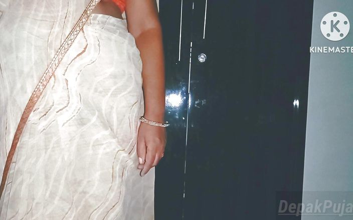 Desi Village Woman Had Sex with Girlfriend Wearing Saree