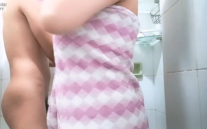 First Time Bathing with Auntie