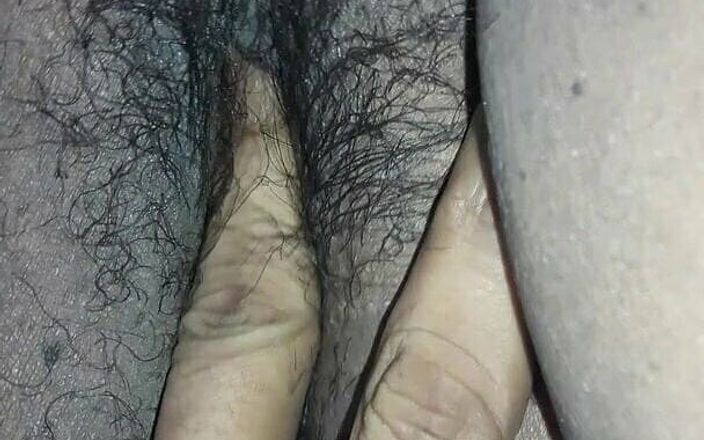 Hairy BBW Slut Bhabhi Getting Fingered