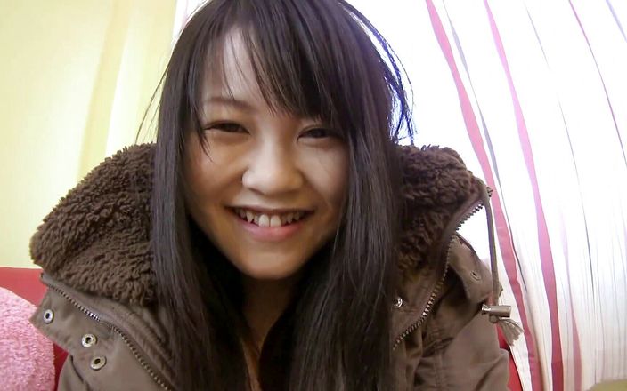 Hairy oriental chick gets pussy toyed at casting