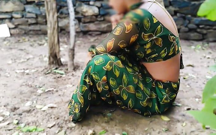 Hardcore Fuck with Step Sister After She Is Alone in the Garden Hindi Darty Talking