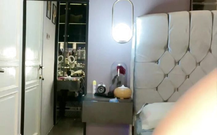 Hilda's age is a good one for the pascol