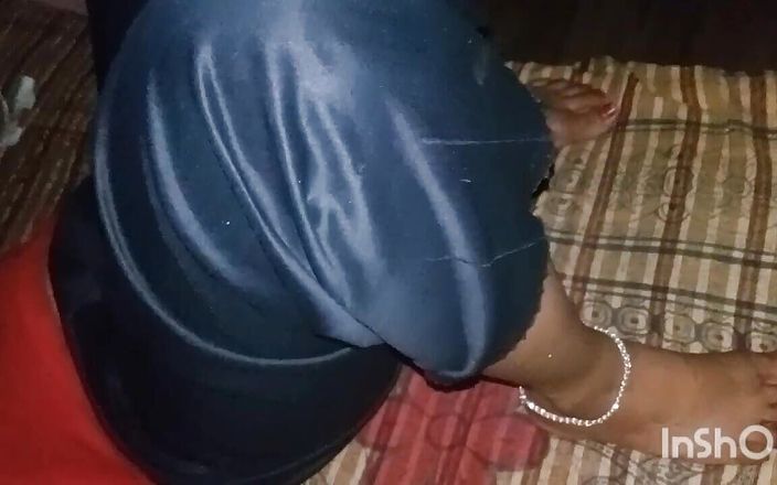 Horny Indian Girl Fucked by BF in Hindi Mouning