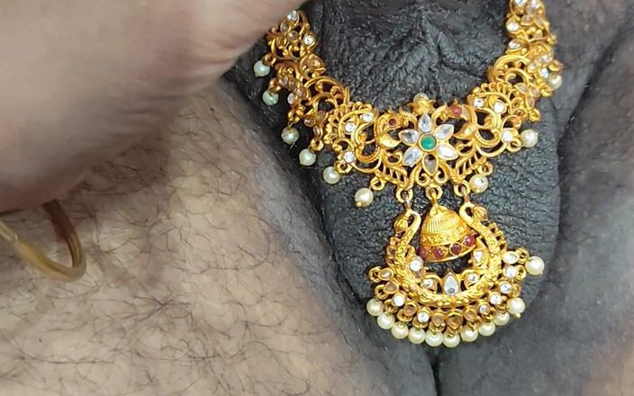 Horny Unsatisfied Housewife Enjoying with Room Owner