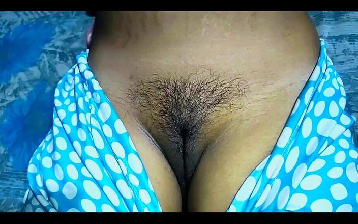 Hot Bhabhi's Desi Pussy
