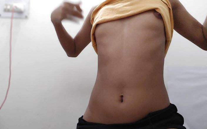 Hot Cute Indian Girl Having Juicy Feling Who Wants to Have Fun with Her