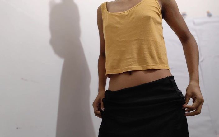 Hot Cute Indian Girl Having Juicy Felling Who Wants to Have Fun with Her